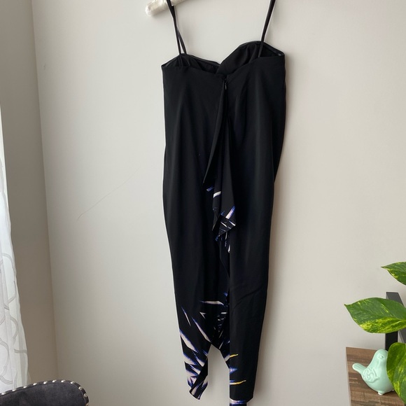 BcBg Runway cocktail dress - Picture 2 of 3